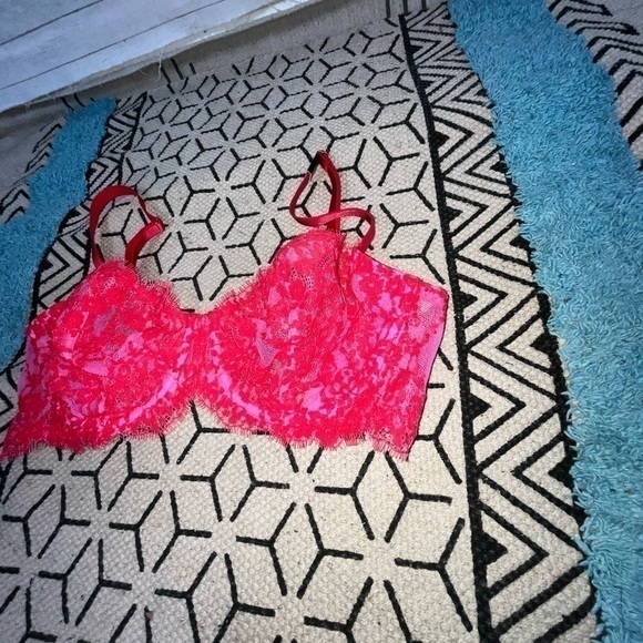 VICTORIA'S SECRET VERY SEXY UNLINED DEMI RED & PINK FLORAL LACE, SZ 34 D - Picture 2 of 9